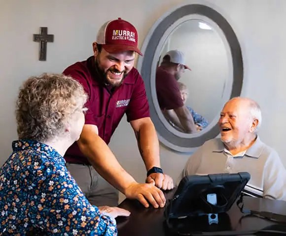 Murray Tech Speaking with Customers